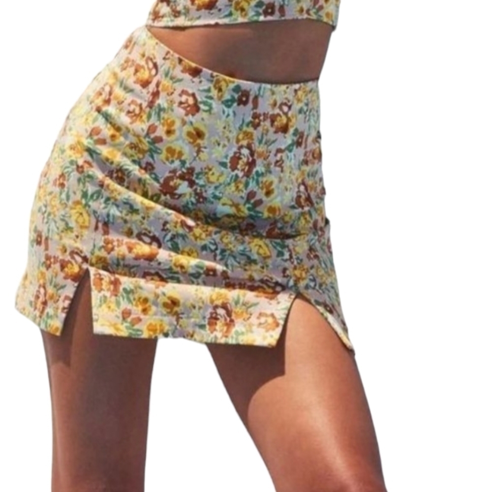 NEW ASTR monet mini skirt in yellow brown floral small